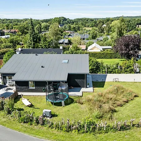 New Vacation By The Ferienhaus